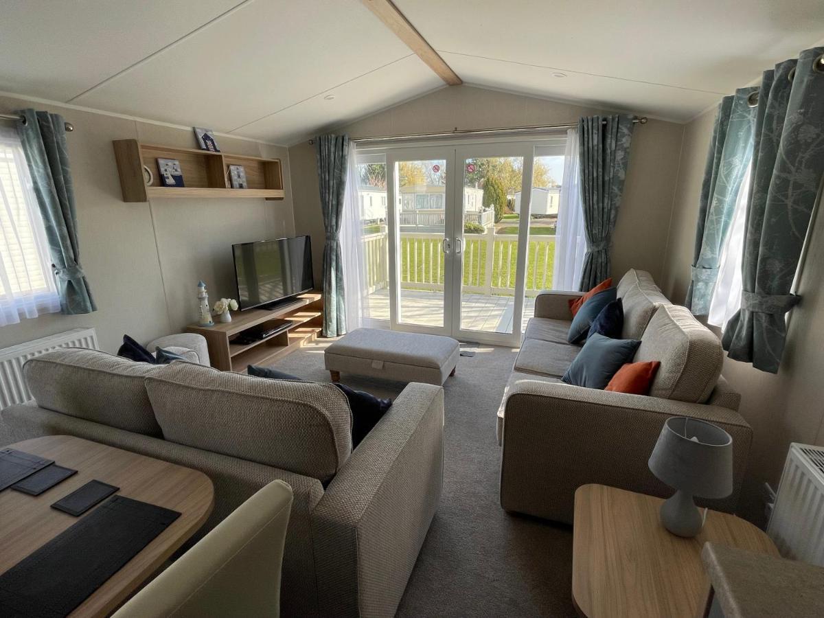 Private Rented Caravan Situated At Southview Holiday Park Winthorpe  Eksteriør billede