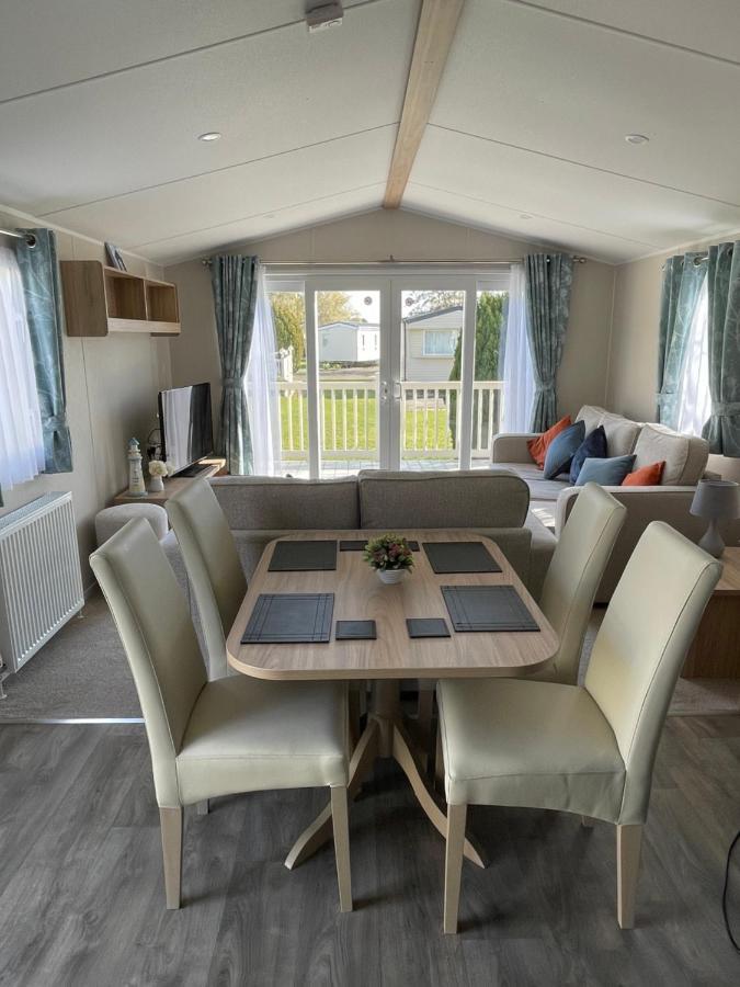 Private Rented Caravan Situated At Southview Holiday Park Winthorpe  Eksteriør billede